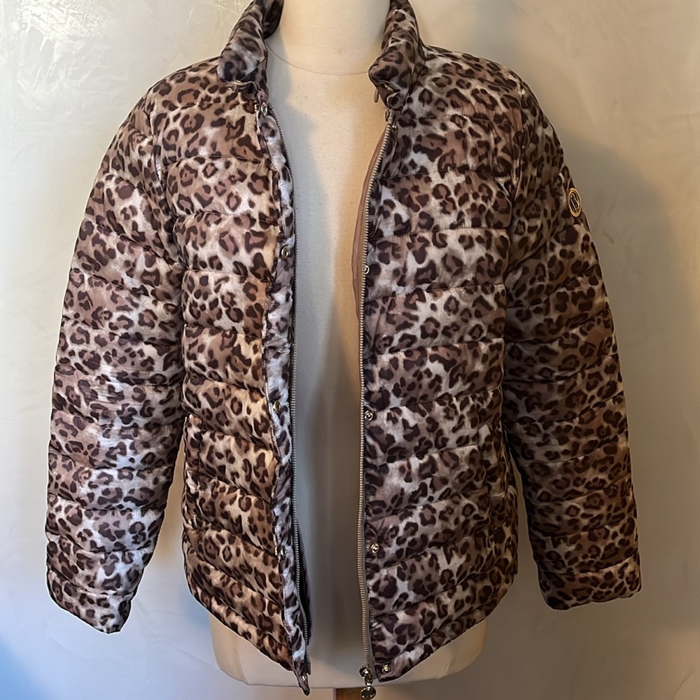 Bernardo Packable Puffer Brown & Cream Leopard Print Jacket lightweight Size  M - Picture 11 of 16